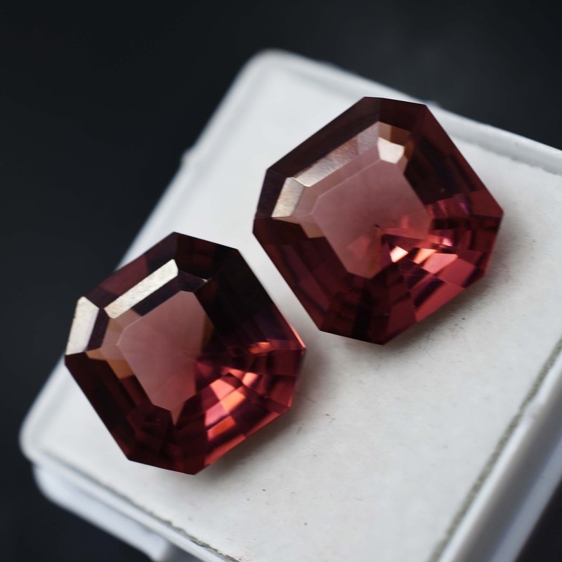 18 Carat Padparadscha Sapphire CERTIFIED Loose Gemstone Pair Natural Square Cut