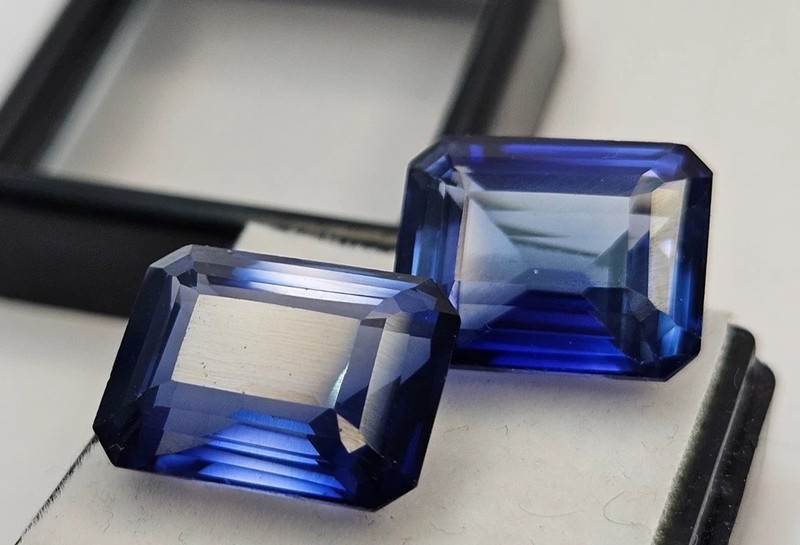 Amazing Blue Emerald Tanzanite Natural 27-28 Ct For Earring Making Pair Gemstone gallery