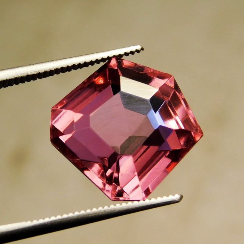 11.60 Cts Russian Natural Alexandrite Color Change Certified Stunning Gemstone gallery
