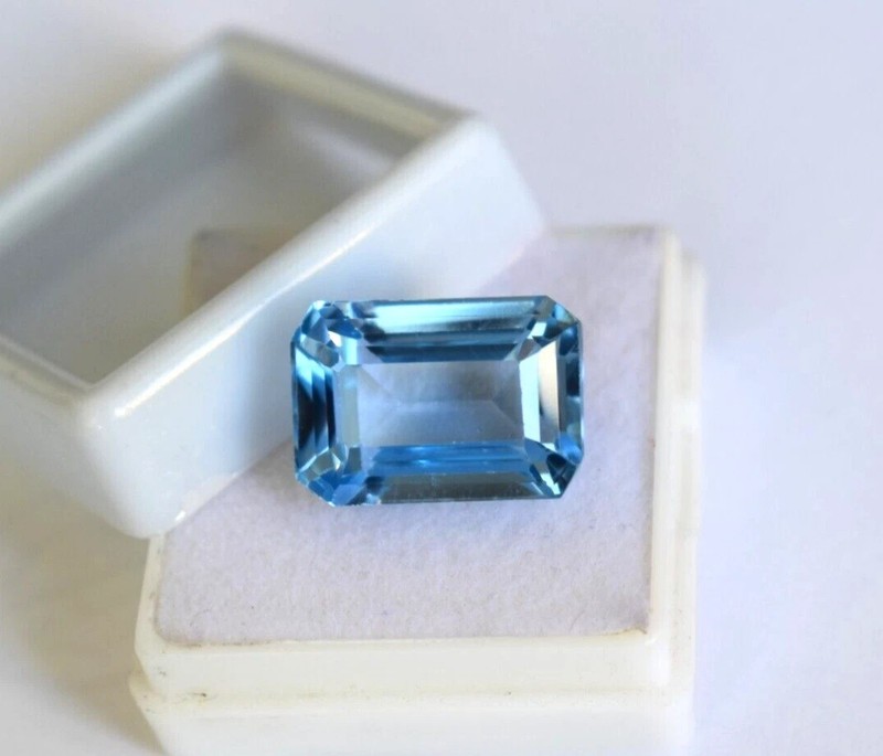 Brazilian Natural 8.25 Ct Blue Aquamarine Emerald Cut Loose Gemstone gallery