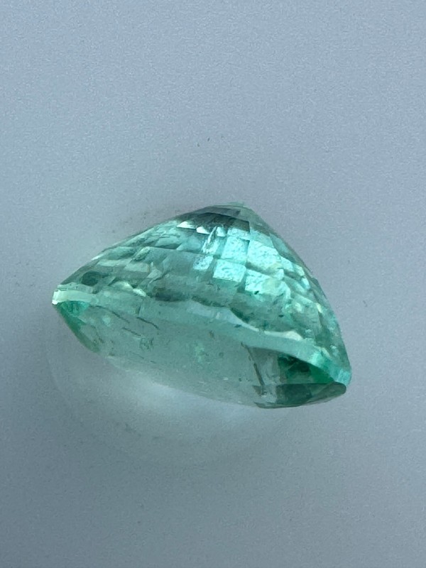 0.70 Carat, Bright Bluish Green 6 x 5mm Oval. Copper Bearing PARAIBA TOURMALINE gallery