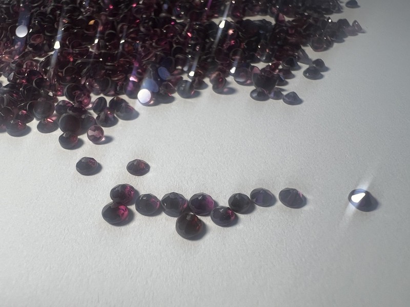Old Fashioned Cut Garnets Round Utopia Art Deco Bohemian Replacement Discounts gallery