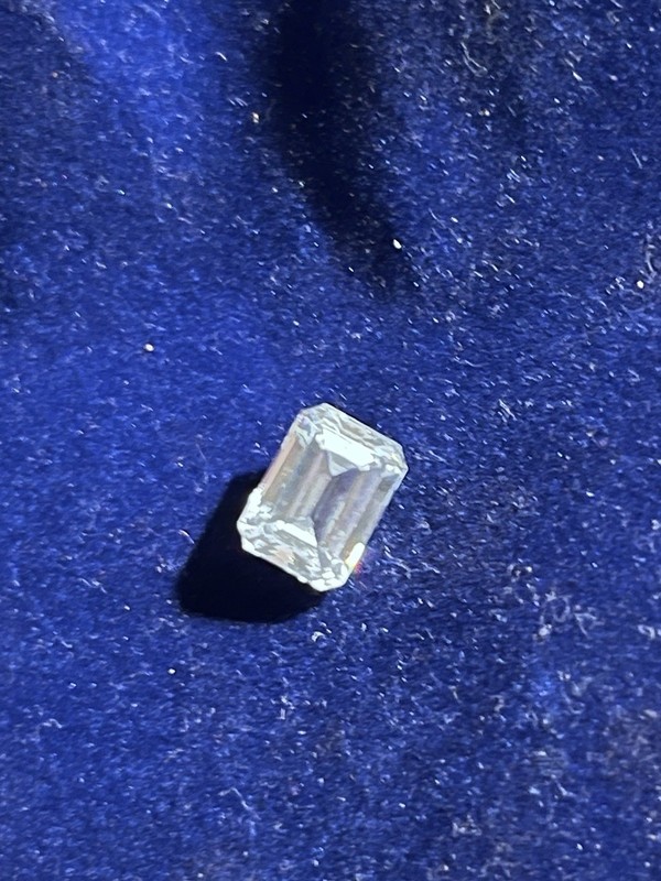 Loose White/Colorless Transparent Emerald Cut Faceted diamond 1 Piece