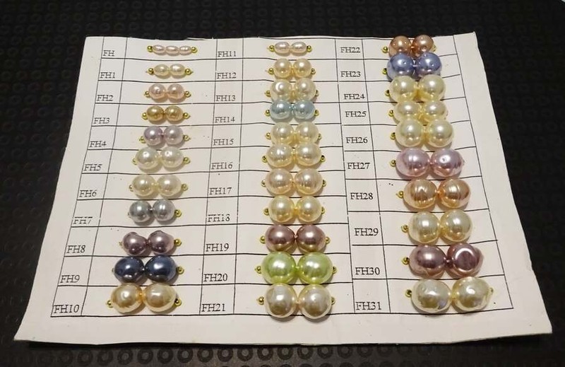 Natural Freshwater Pearl Display Board Showing Graduated Sizes ~ 65 Pearls Total gallery