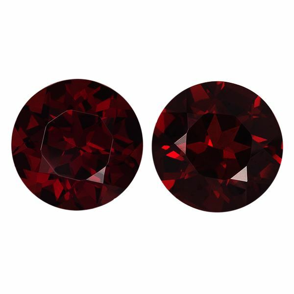 Pair Natural Extra Fine Deep Red Garnet – Round – Mozambique – AAA+ Grade