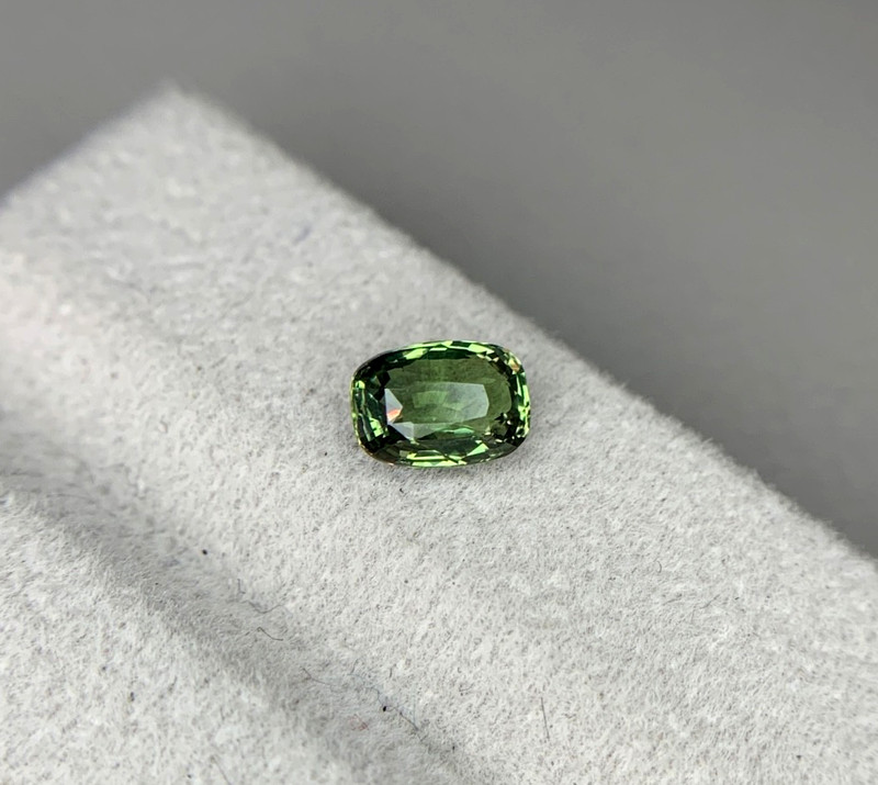 1.03ct Natural Alexandrite CUSH Shape 7×5mm Green to Red Change 100% Genuine gallery