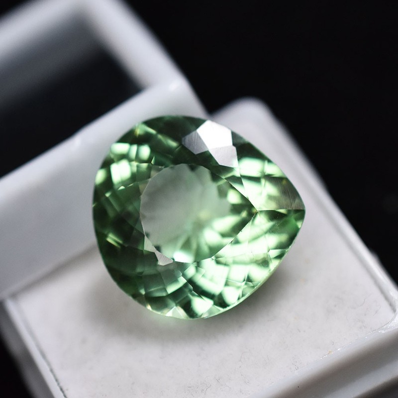 17.4 Ct Natural Bluish Green Sapphire Certified Pear Cut Loose Stones For Gift