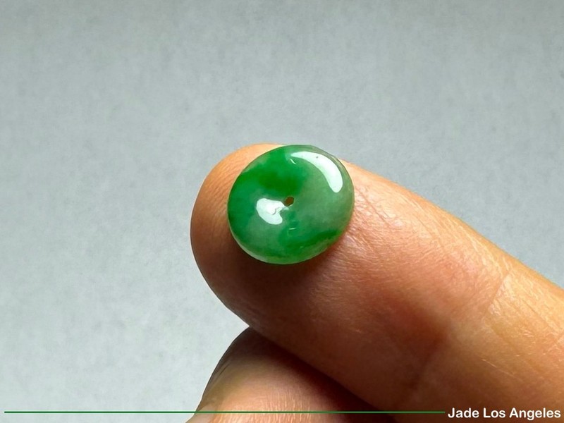 Donut Circle Translucent Emerald Green Loose Jadeite Jade 平安扣翠綠冰種花青 2.00 ct L108 gallery