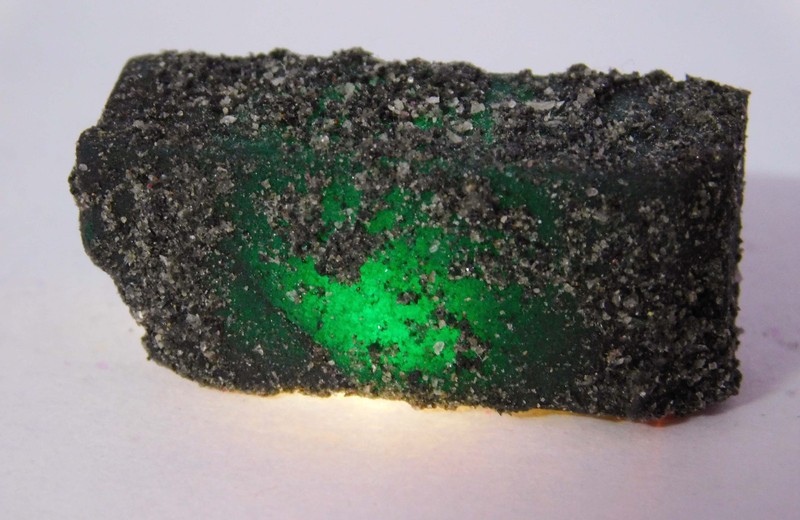Natural Emerald Green Rough CERTIFIED 175 Ct Uncut Earth Mined Loose Gemstone