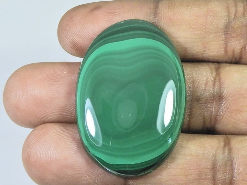 95Cts. Natural Green Malachite Oval Shape Cabochon Loose Gemstone 28X42X06MM