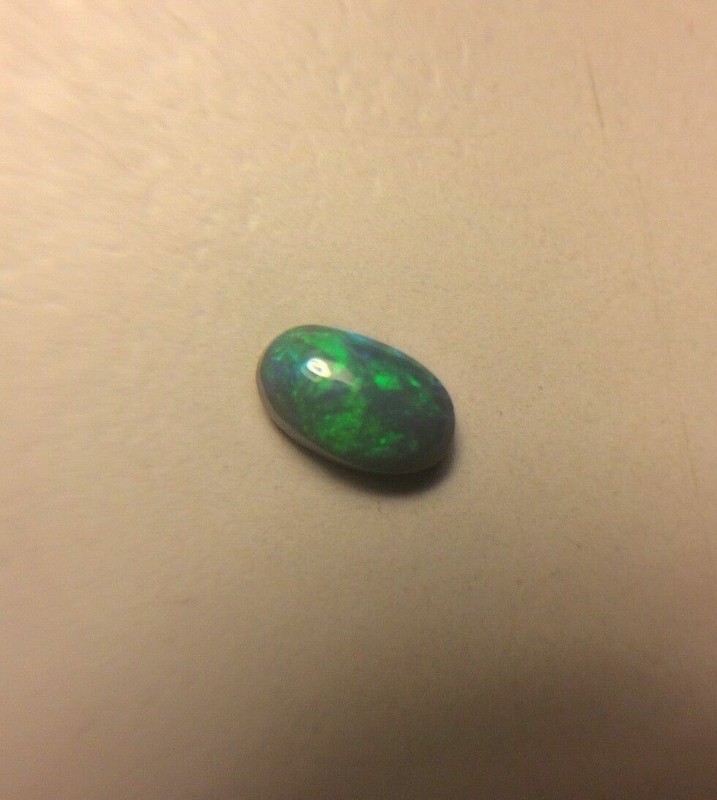 Solid Australian Loose Opal Lightning Ridge 0.5 ct.