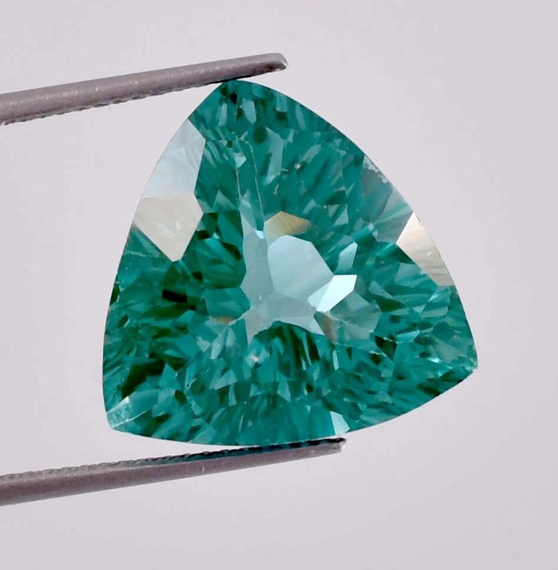 HUGE 17.45 Ct Natural Bi-Color Flawless Teal Sapphire Cut GIT Certified