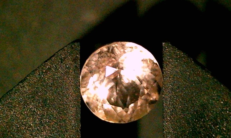 Morganite 5.8mm RND Bright VS pink/peach sparkling beryl 0.75ct engagement gem