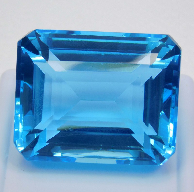 Certified 130.85 Ct Natural Blue Aquamarine Emerald Cut Brazil Rare Gemstone gallery