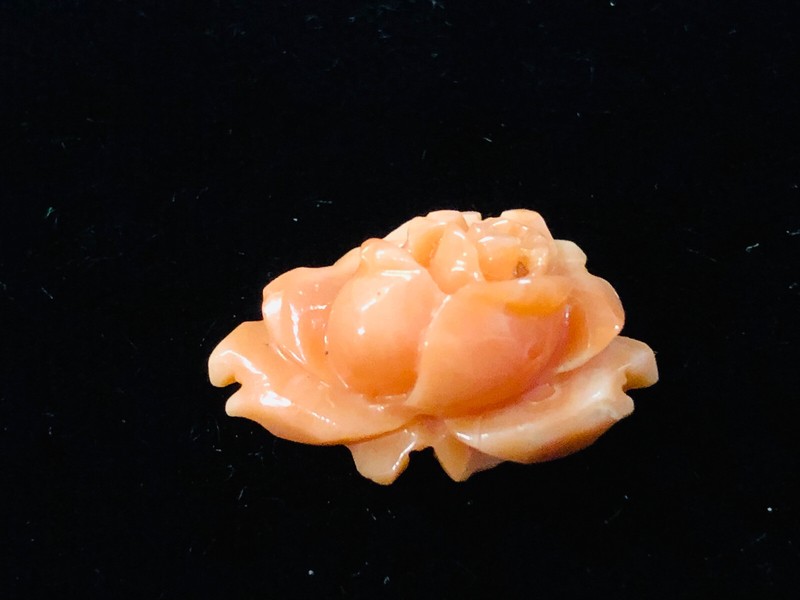 Japanese Obidome Carved Salmon Coral Rose Flower 1.4g gallery