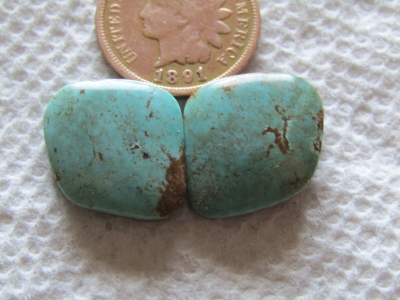 2 Baja Turquoise 18 carat Cabochon Blue Cab
