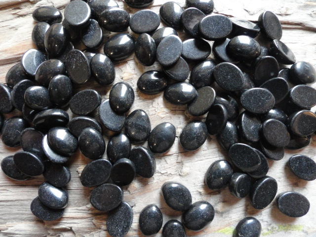 Cabochon Gemstone Black Stone Black rock cab 6×8 mm (pkg 96)