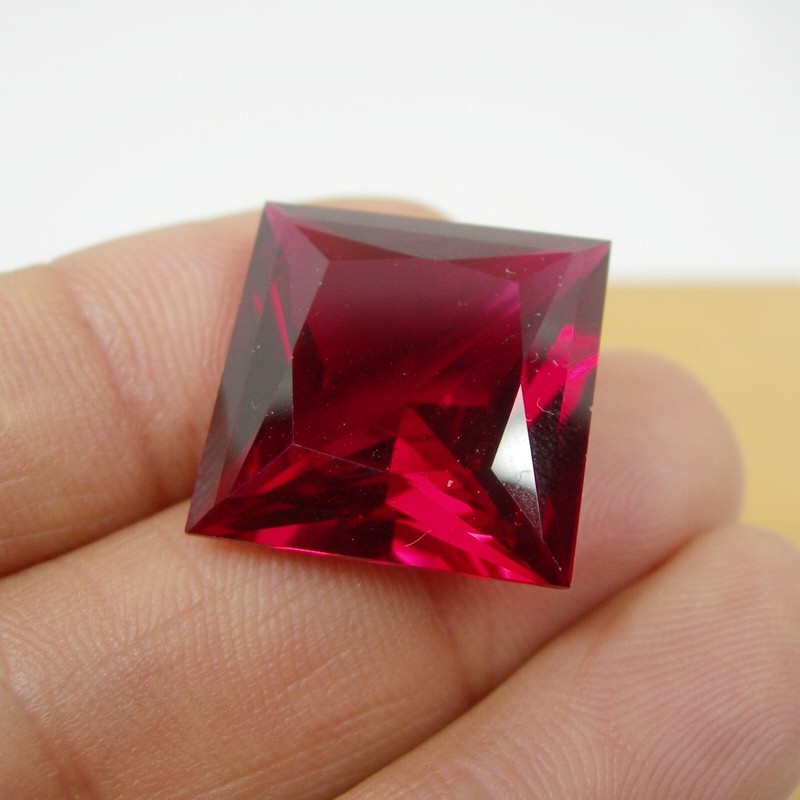 34.50cts 19x19mm Square Bright Red Ruby Color Large Loose Created Gemstone