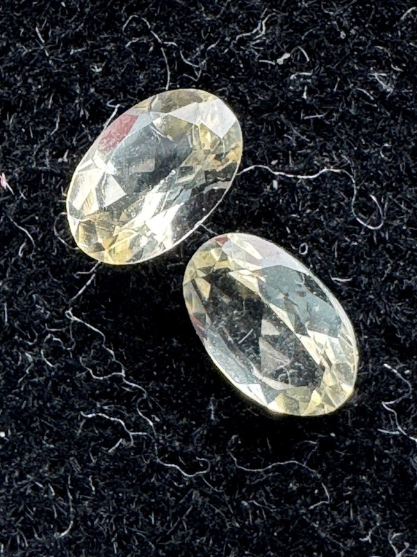 Price is for 2 YELLOW BERYLS, Yellow Ovals. 0.76 TCW, 6 mm X 4 mm, Clean. #201 gallery