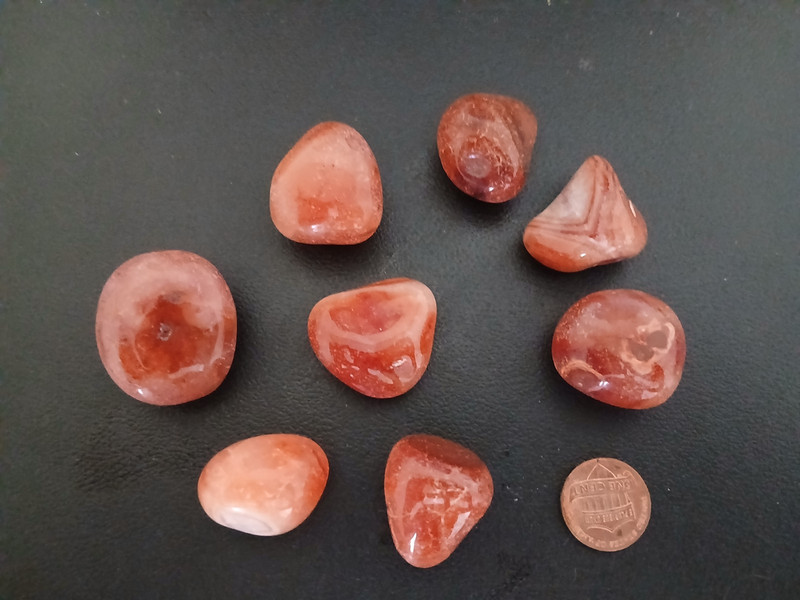 One Selenite-Charged Polished Carnelian Crystal Gemstone – Natural Healing Stone