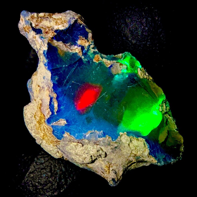 Opal gemstone, Ethiopian Dry Opal, Natural Fire Black Opal rough 9 Ct 21×13 mm
