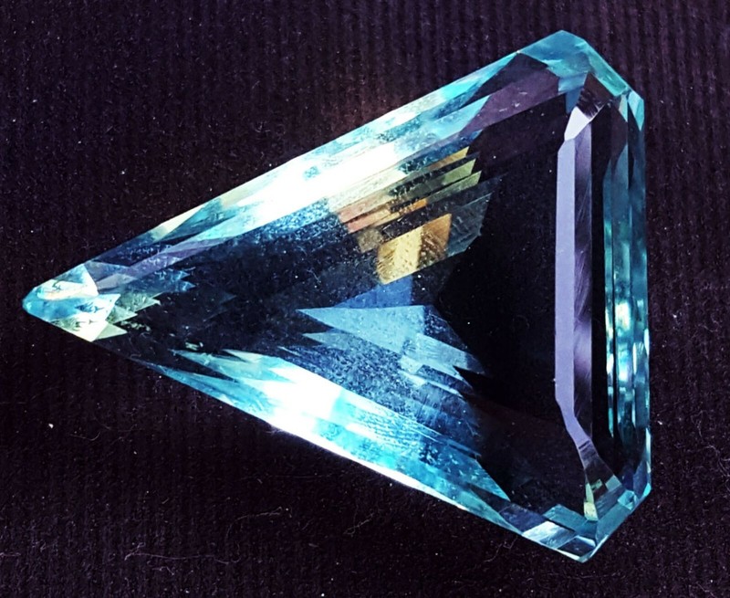 Loose Gemstone Aquamarine 50 to 55 Ct Certified gallery