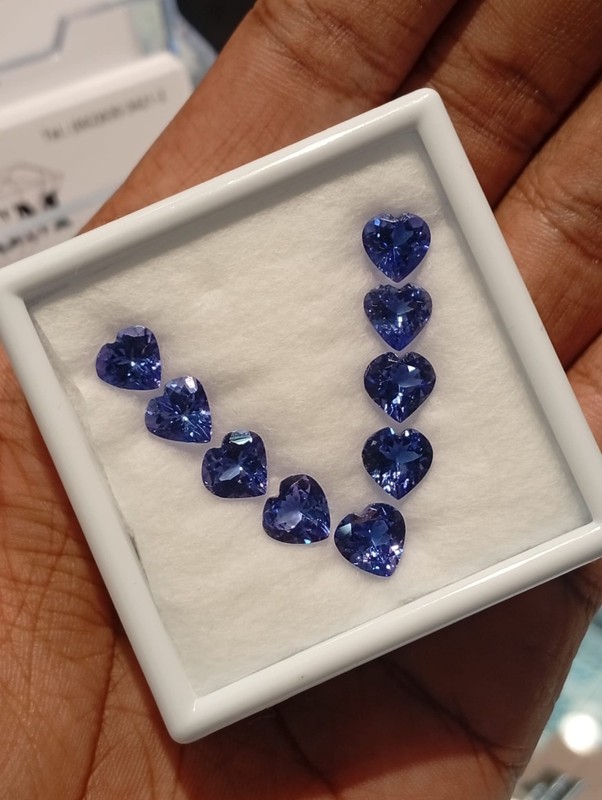 7mm 100% natural top quality AAA tanzanite voilet-blue heart loose gemstone pair