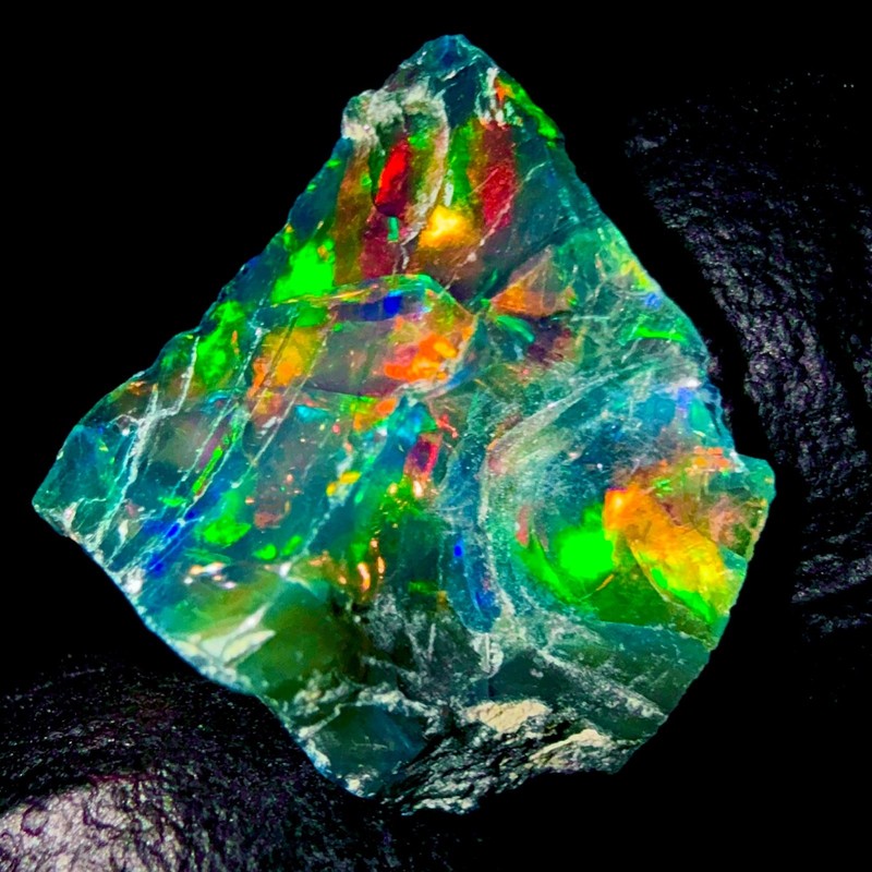 Natural Fire Opal, Black Ethiopian Dry Opal, Opal gemstone rough 5 Ct 16×10 mm